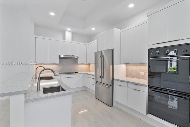 Building Photo - 21301 NE 38th Ave