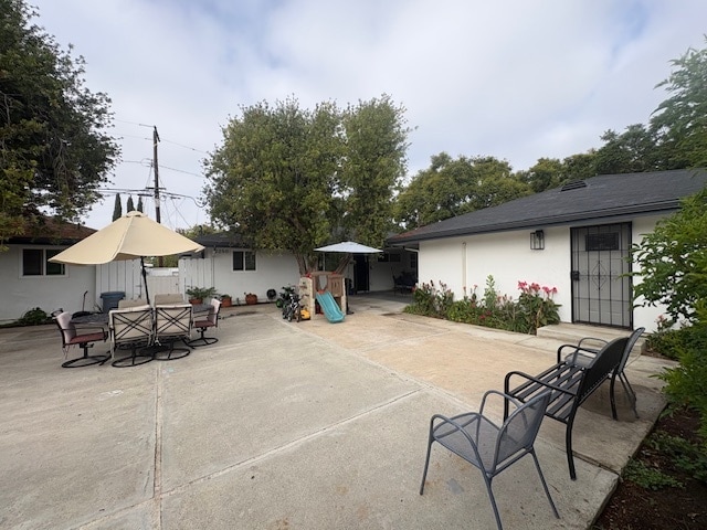 Building Photo - 2252 N Bristol St