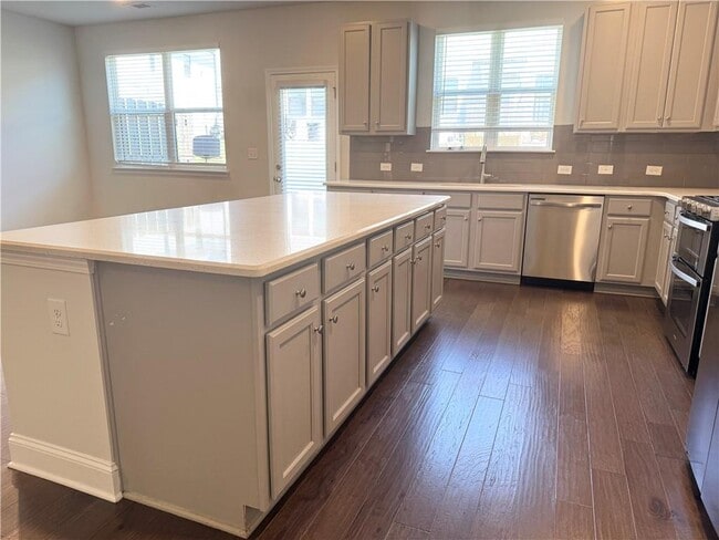 Building Photo - 3506 Sorrel Ln