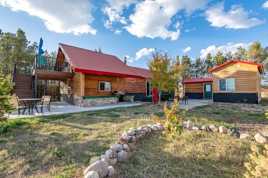 Building Photo - 1711 Fischer Ln