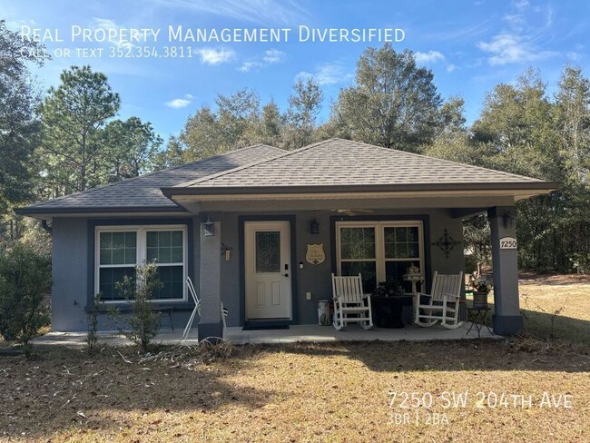 Building Photo - Fully Furnished 3/2 in Dunnellon