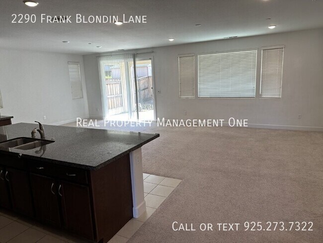 Building Photo - 2290 Frank Blondin Ln