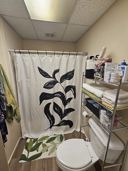 Building Photo - 125 Lorentz St