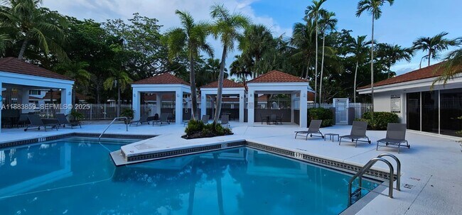 Building Photo - 9220 NW 9th Pl