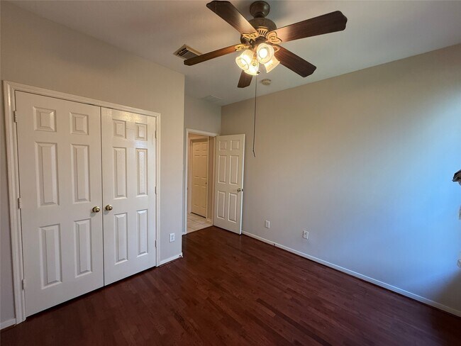 Building Photo - 5126 Winterwood Dr