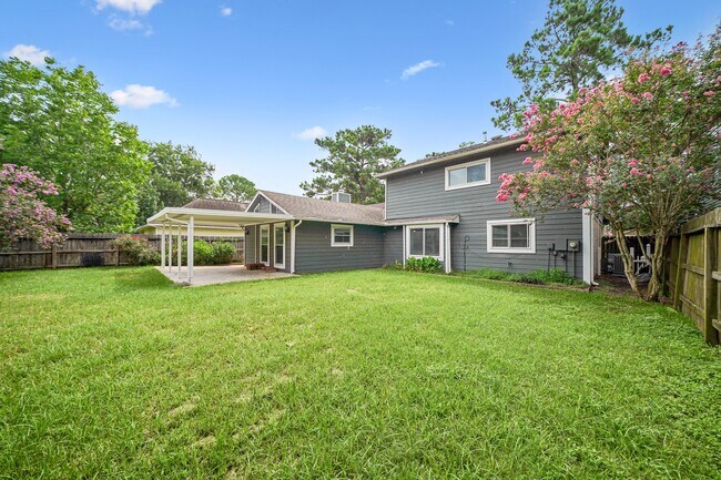 Building Photo - 8611 Spruce Mill Dr
