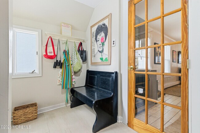 Building Photo - 74 Mt Hermon Way