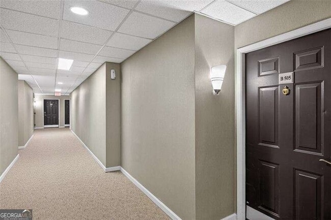 Building Photo - 1074 Peachtree Walk NE