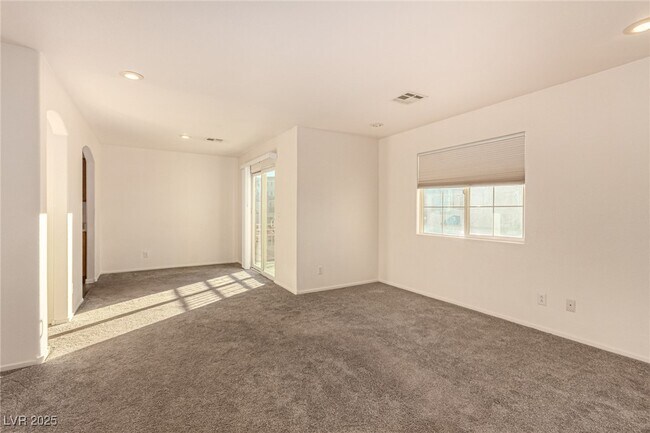 Building Photo - 10396 Midseason Mist St