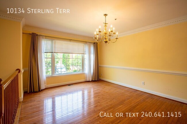 Building Photo - 10134 Sterling Terrace