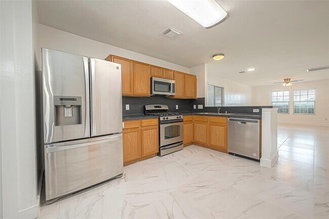 Building Photo - 20939 Young Meadows Way