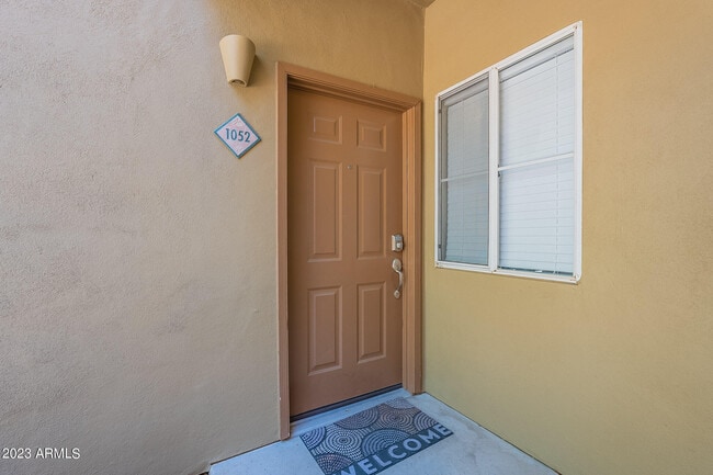 Building Photo - 5335 E Shea Blvd