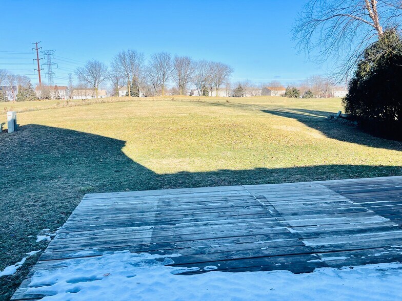 Building Photo - 21226 W Chastworth Ln