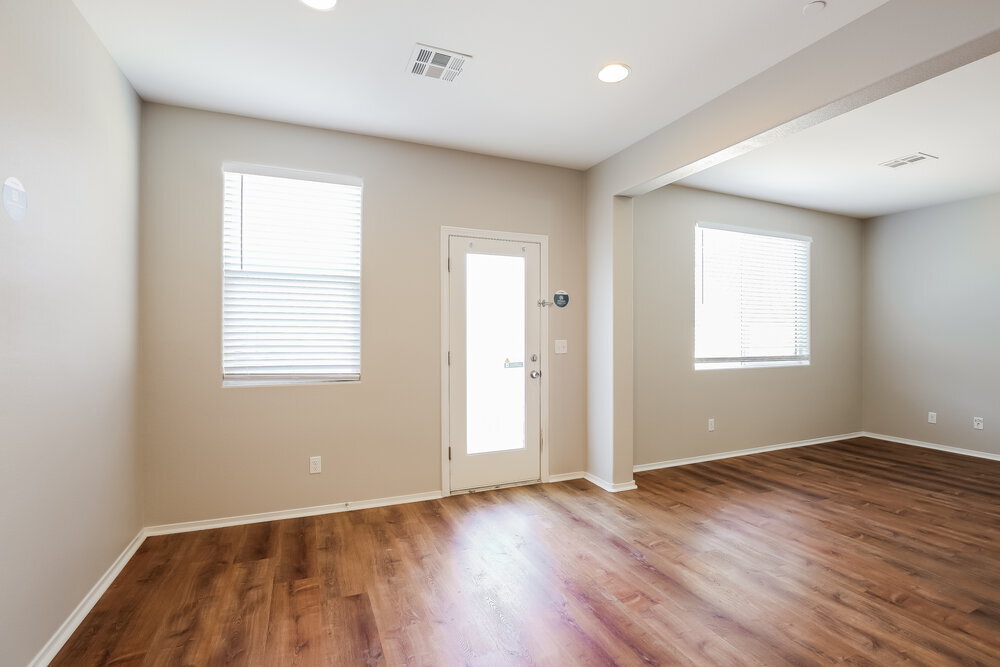 Building Photo - 1077 Water Cove St