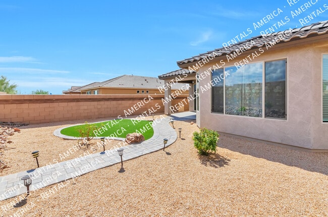 Building Photo - 11956 N Renoir Way