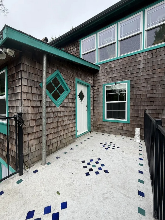 Building Photo - 2693 S Fitch Mountain Rd