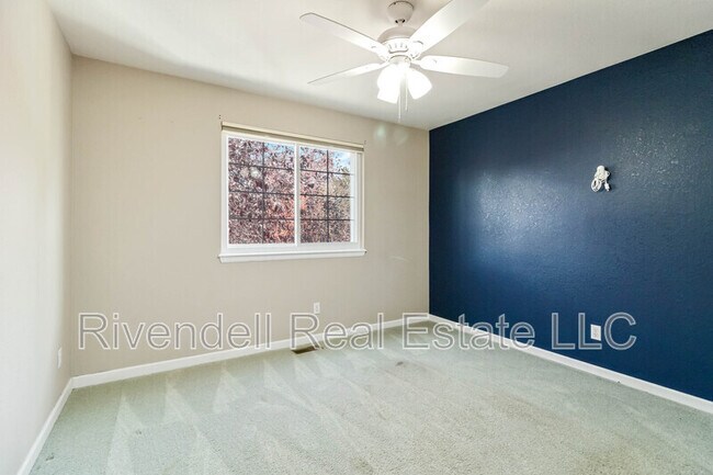 Building Photo - 9524 Las Colinas Dr