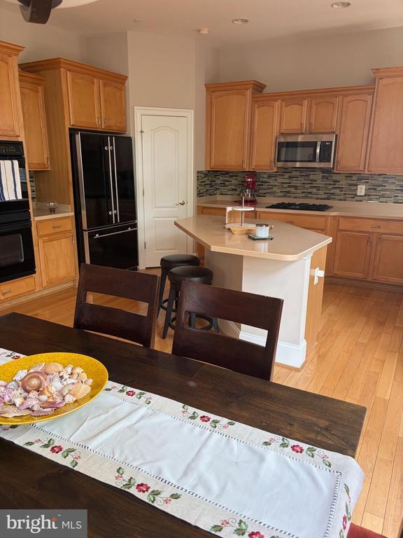 Building Photo - 8402 Tysons Trace Ct