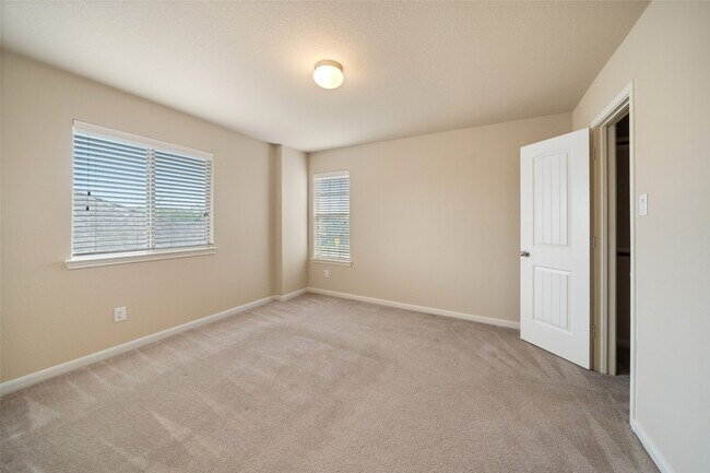 Building Photo - 14818 Fall Creek Preserve Dr