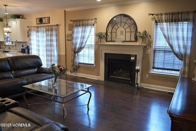 Building Photo - 1439 Oakwood Hollow Ln