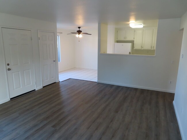 Building Photo - 2 bed, 2 bath Condo in San Diego's Linda V...