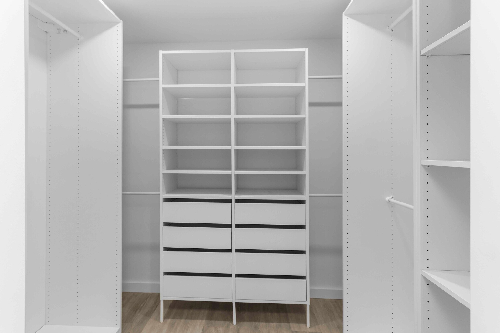 Building Photo - 3737 Frow Ave