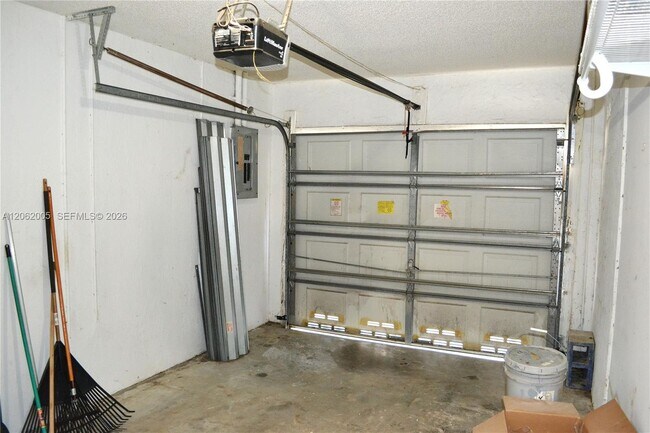 Building Photo - 8328 SW 163rd Ave