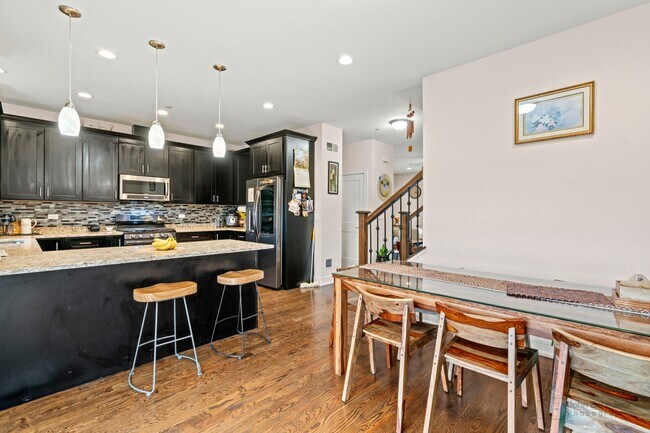 Building Photo - 2607 Chelsey St