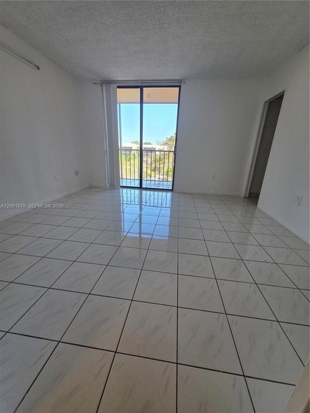 Building Photo - 8600 SW 133rd Avenue Rd