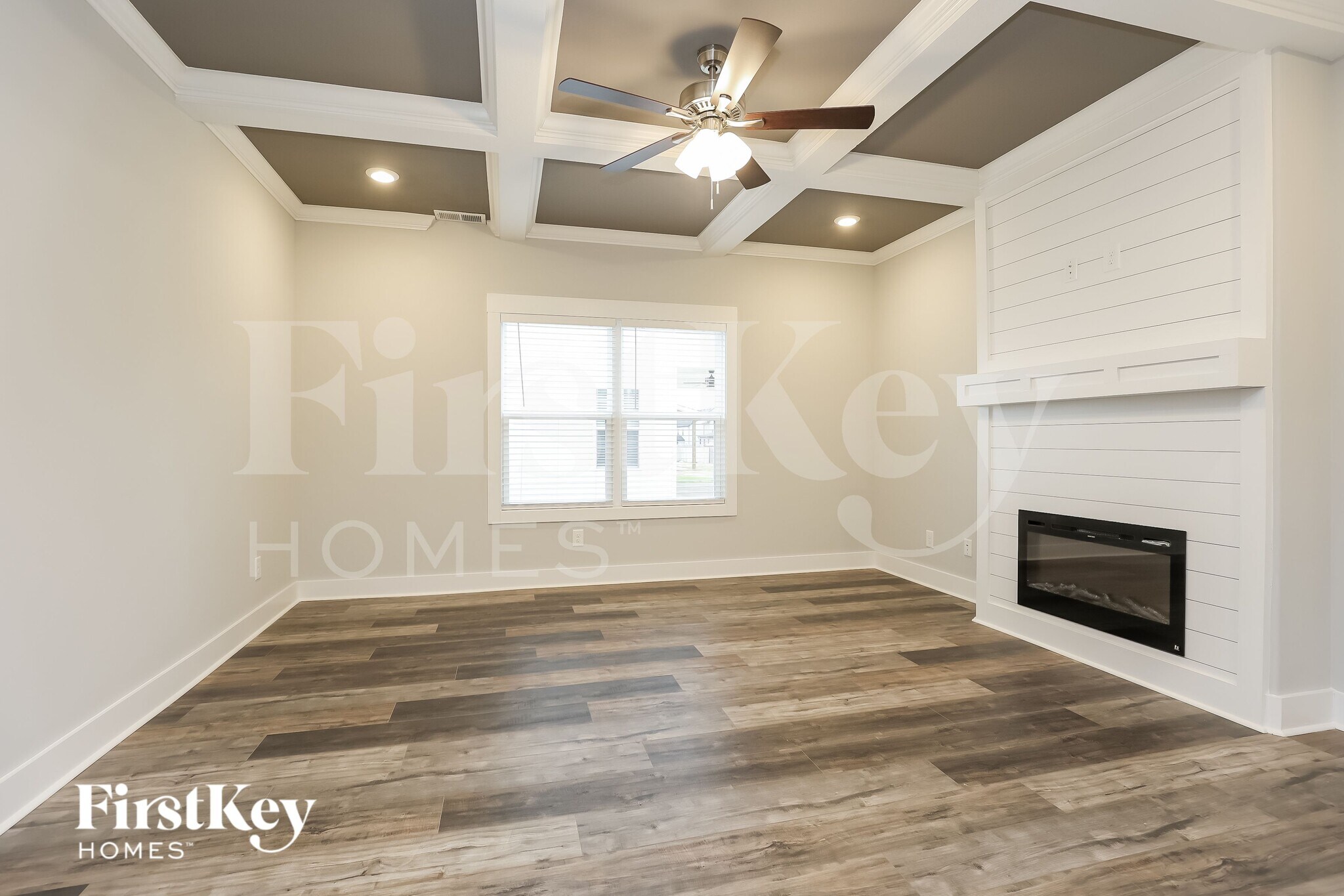 Building Photo - 1413 Kingbird Dr