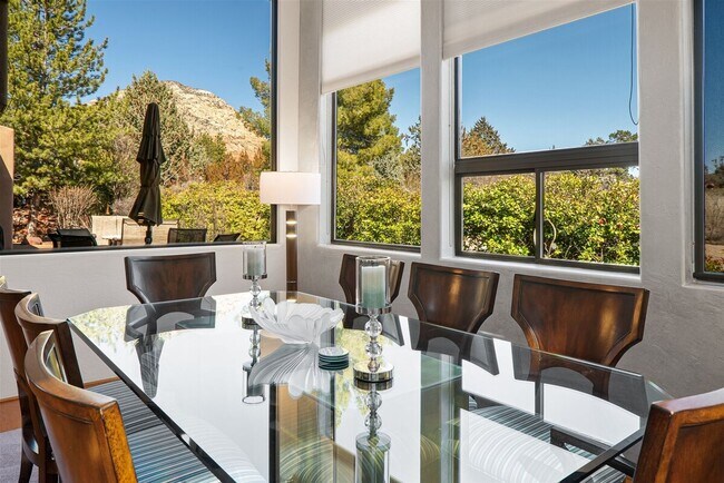 Building Photo - 160 Arroyo Seco Dr