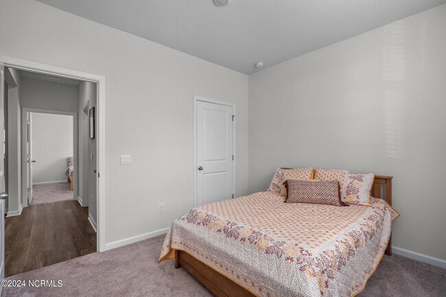 Building Photo - 1561 Pleasant Holw Ct SE