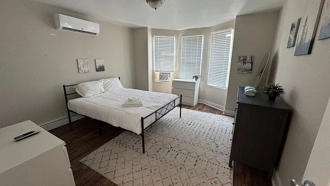 Building Photo - 135 S Ocean Ave