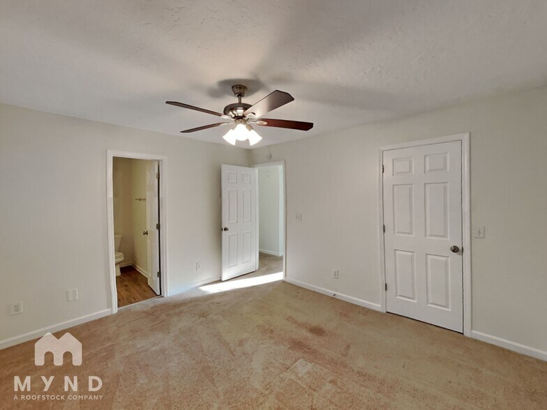 Building Photo - 251 Cedars Glen Cir