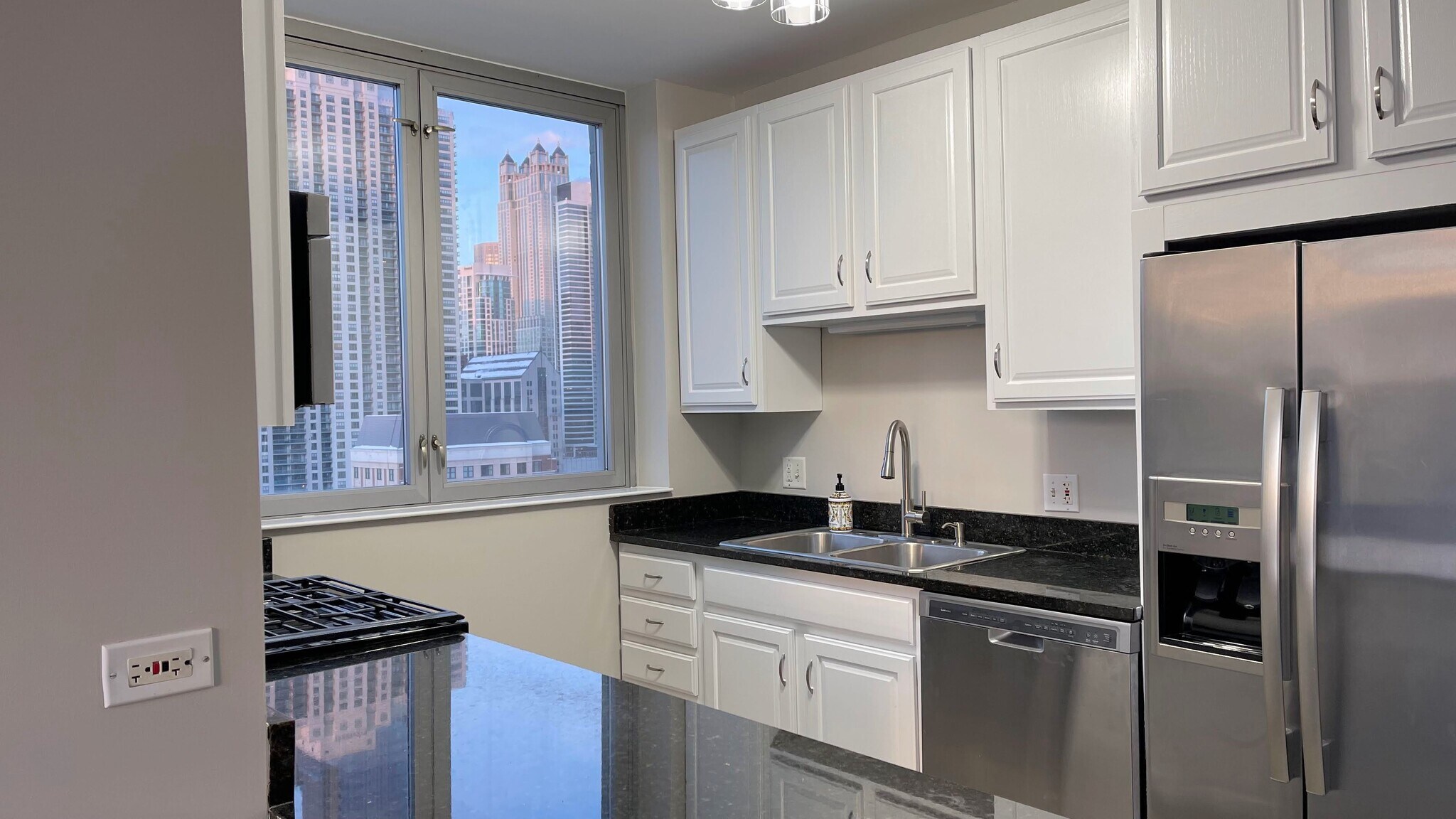 Kitchen Side 1 - 600 N Dearborn St