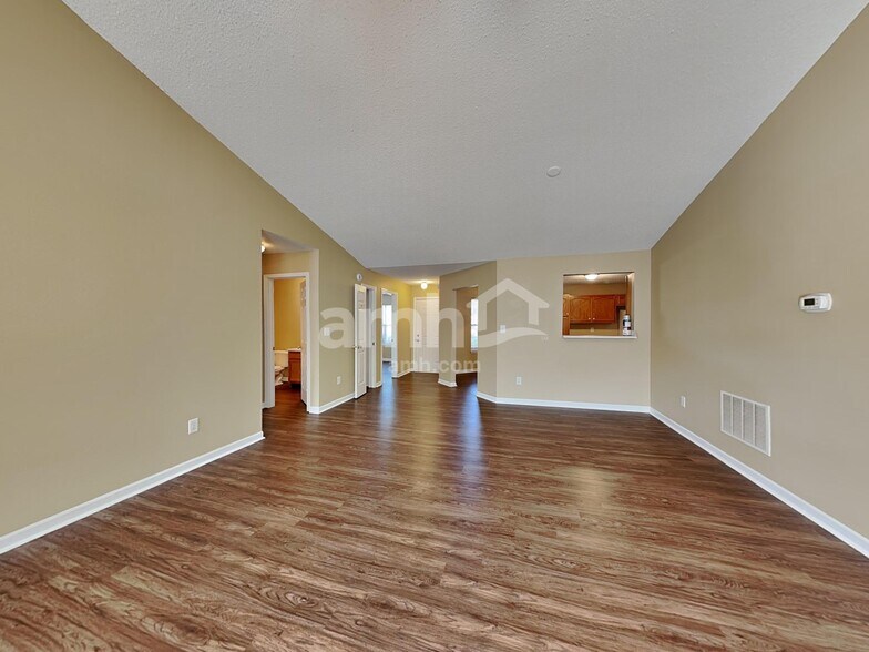 Building Photo - 19470 Rocky Beach Dr