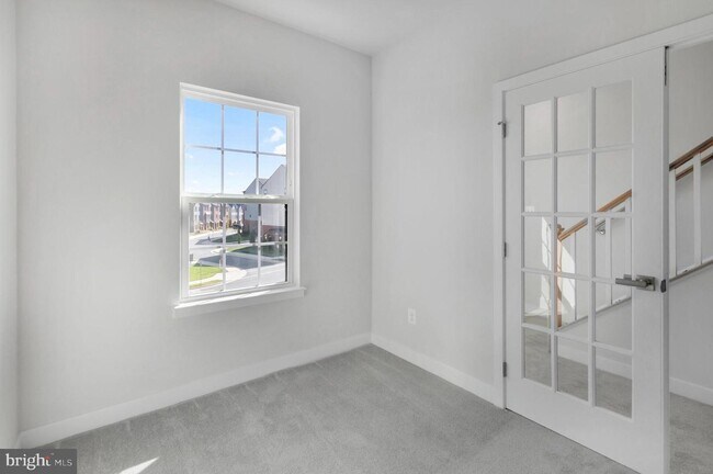 Building Photo - 14024 Sunrise Valley Dr