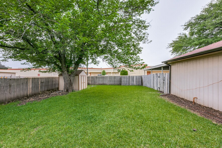 Building Photo - 1607 Heather Glen Ct