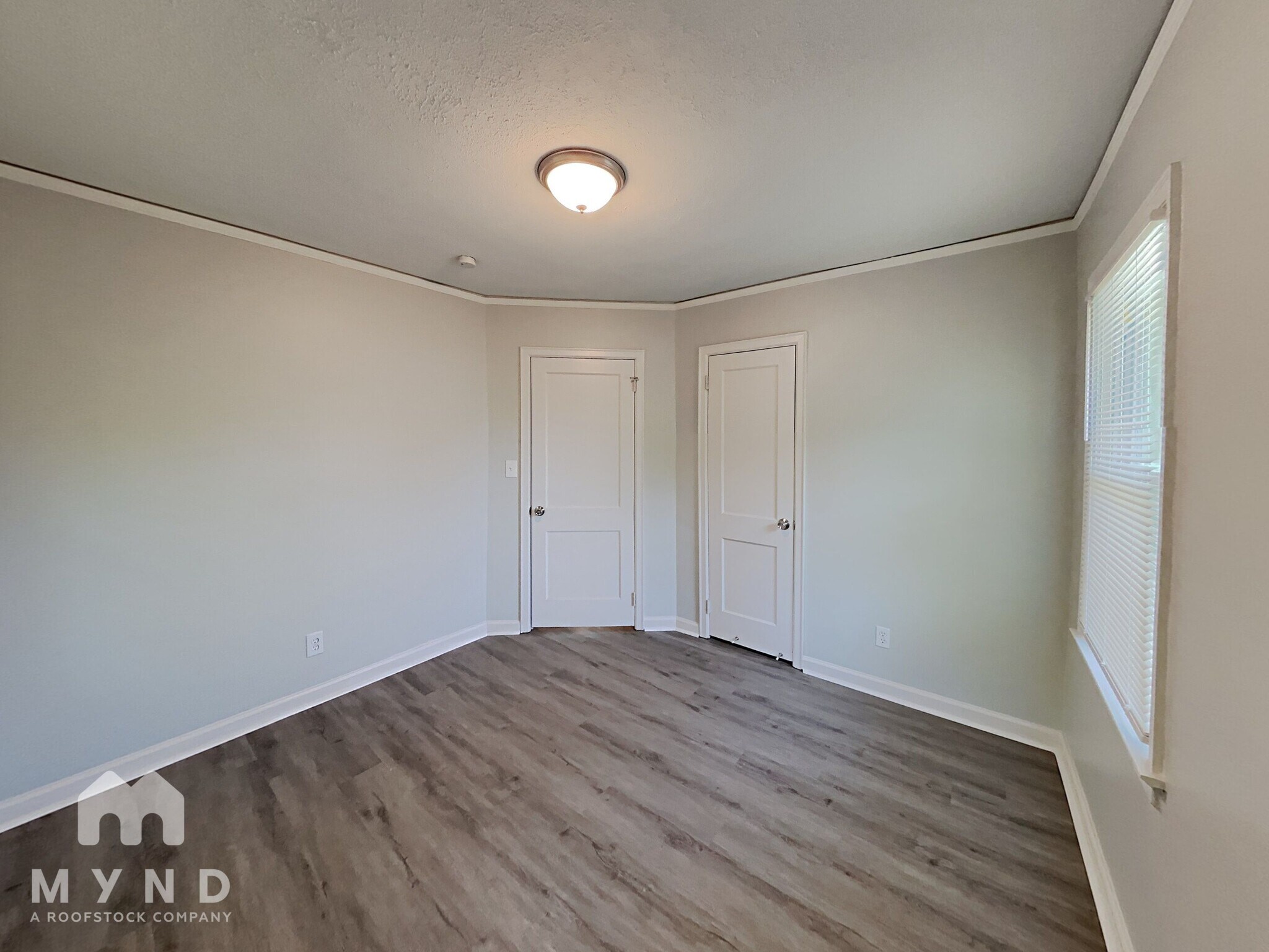 Building Photo - 837 Northview Dr