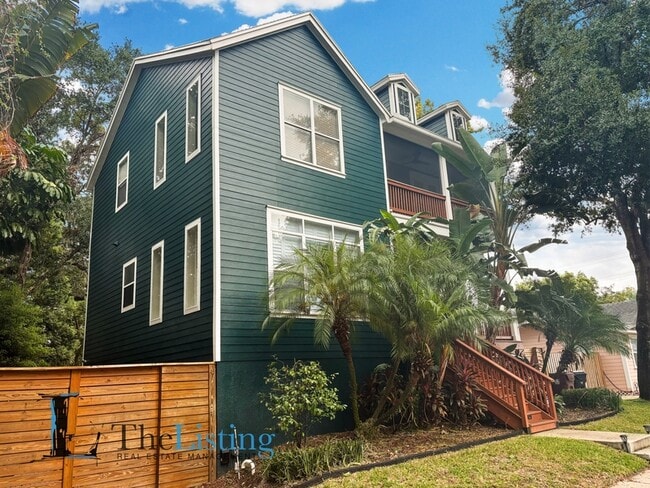 Building Photo - 827 Meridale Ave