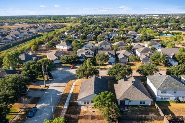 Building Photo - 21106 Bridgemeadows Ln