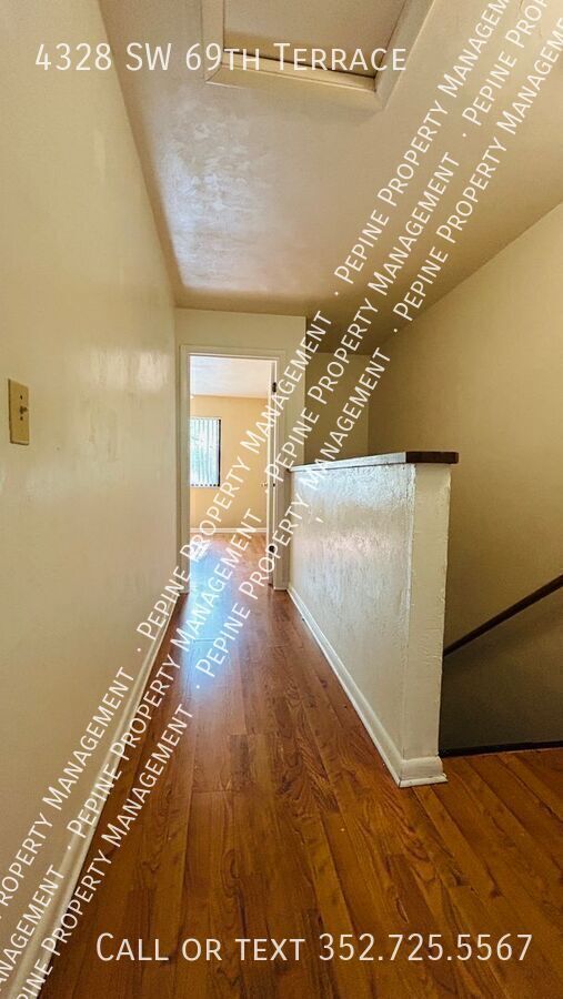 Building Photo - 4328 SW 69th Terrace