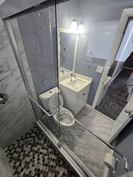 Building Photo - 5802 NW 12th St