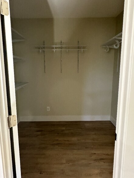 Building Photo - 6610 Lancaster Rd