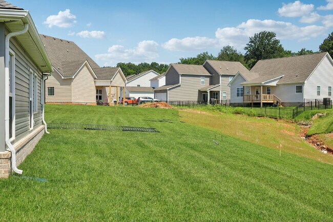 Building Photo - 383 Kingland Ln