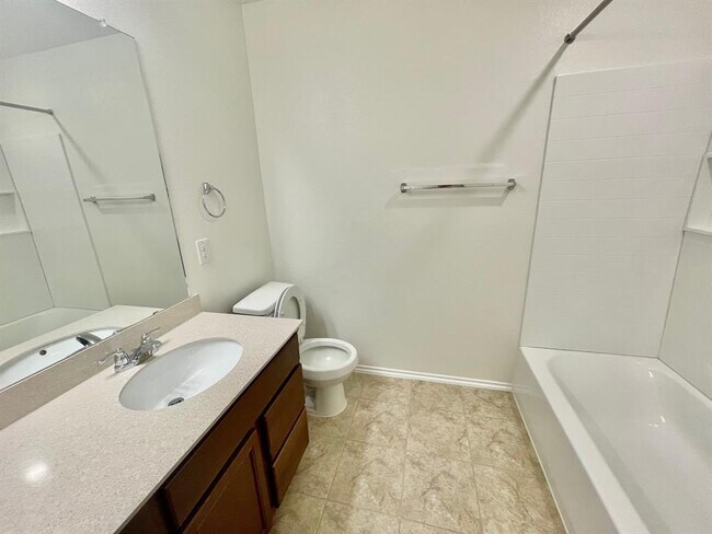 Building Photo - 163 McGinnis Trl