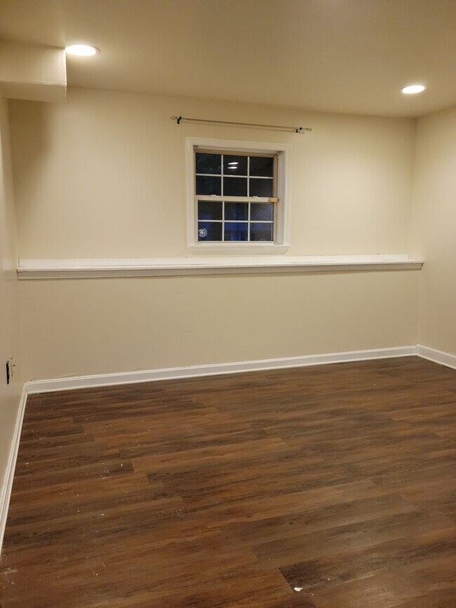 Building Photo - 11205 Sitting Bull Cir