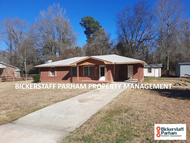 Building Photo - At Last, This Is What You’ve Been Searching For. Located in Phenix City!!