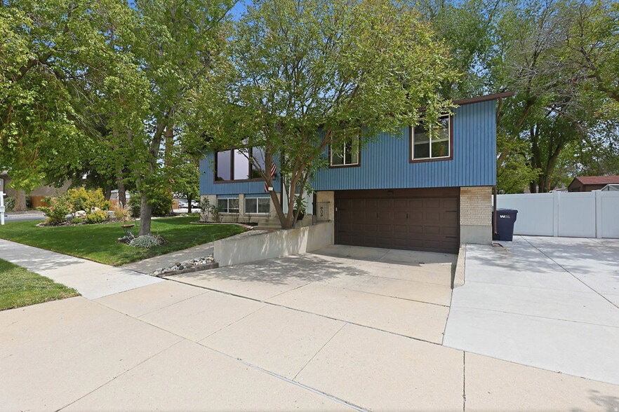 Building Photo - 9107 S Peach Blossom Dr