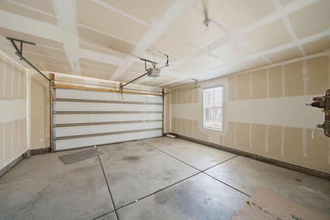 Building Photo - 3629 S Atlanta Ln